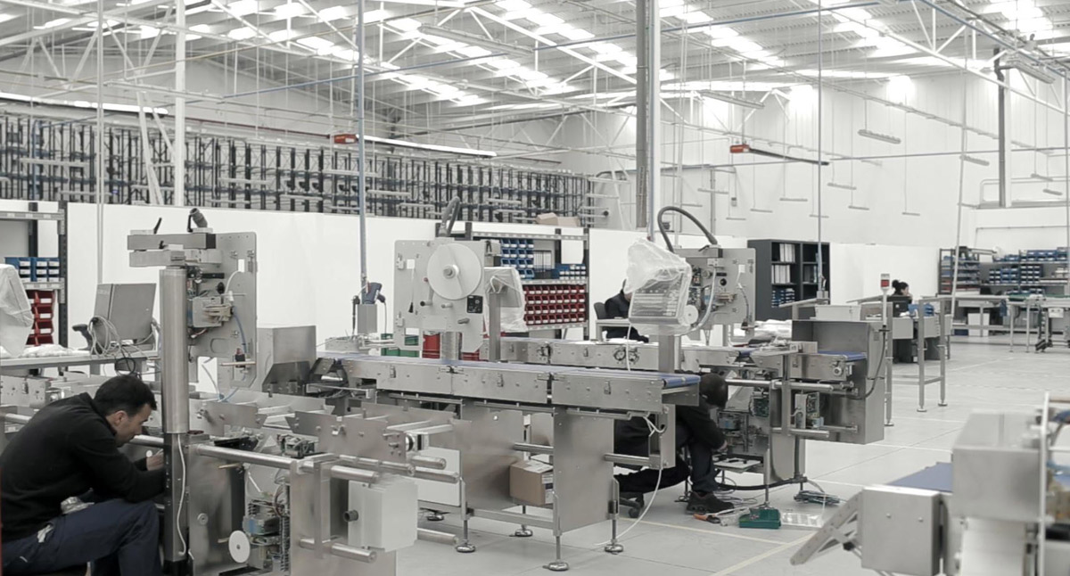Fabricación de equipos de pesaje y etiquetado industrial.