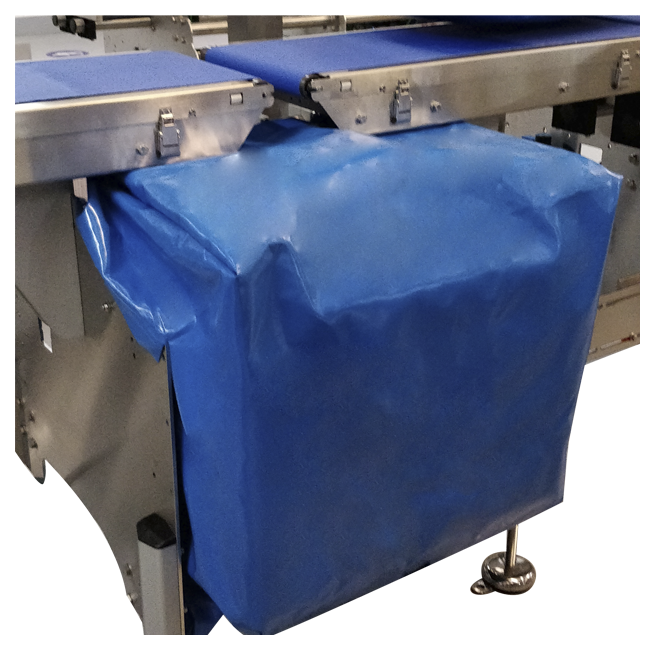 Protective cleaning cover for bottom labeller